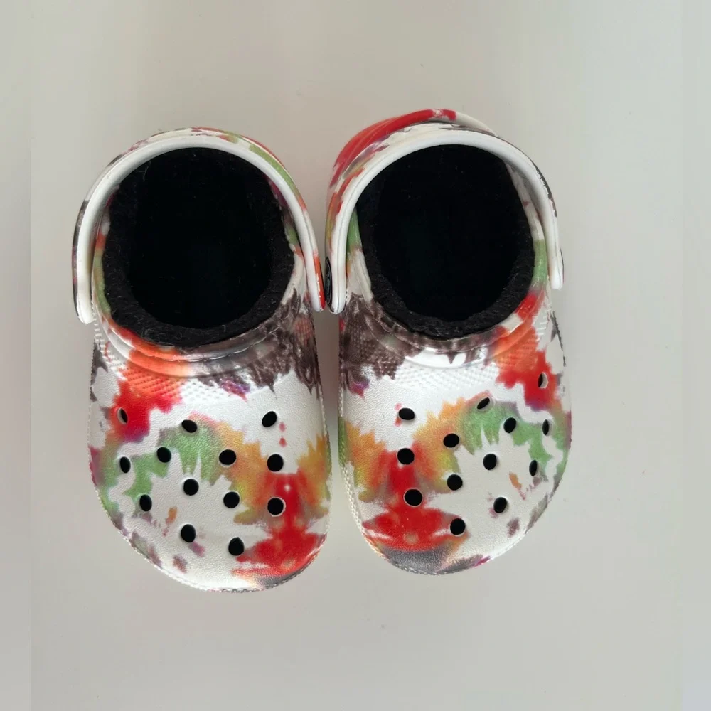 CROCS Toddler Fleece/Fur/Fuzzy lined shoes 5C